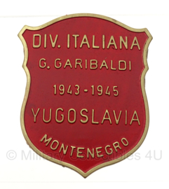 WW2 Italian Divisione Garibaldi Montenegro Yugoslavia 1943-1945 schild badge  in geschenk- of displaydoosje