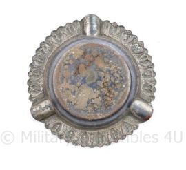 Defensie asbak koper met infanterie embleem erop - diameter 8 cm - origineel