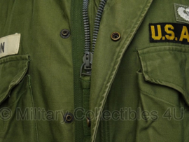 US M51 field jacket met voering Special Forces m1951 Vietnam oorlog periode - met insignes - maat Medium/Regular - origineel