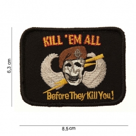 Embleem Kill 'em All - met klittenband - stof - 8,5 x 6,3 cm.