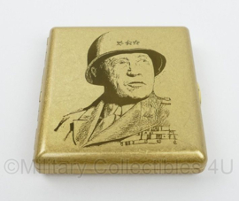 Sigarettendoosje George S. Patton. - 8,5 x 9 x 1,8 cm.