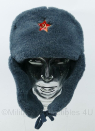Russische leger bontmuts met insigne zwart - maat 58 - gedragen - origineel