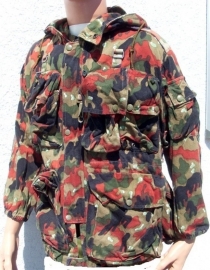 Zwitserse TAZ 83 of TASS 83 camo parka M70 - maat 48, 52 of 56 - origineel