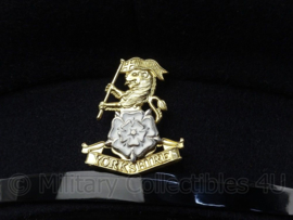Britse leger Yorkshire regiment visor cap met insigne - maat 56 -  origineel