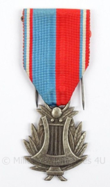 Franse onderscheidings medaille Confederation Musicale de France - afmeting 3 x 8,5 cm - origineel