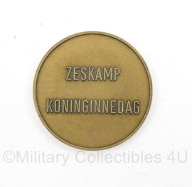 Coin Nederlandse Gemeenschap Zeven - Zeskamp Koninginnedag - diameter 3,5 cm - origineel