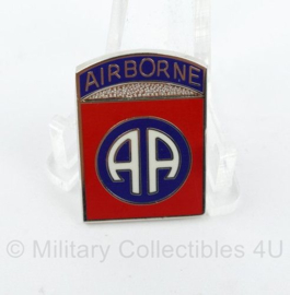 US 82nd airborne Division speld - 2,7 x 1,9 cm.