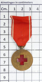 Nederlandsche Roode Kruis Nederland Voor 10 jaar trouwen dienst medaille vroeg model  - 7 x 3 cm - origineel
