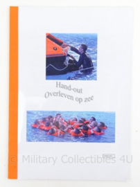KM Koninklijke Marine handout Overleven op zee - origineel