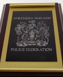 Northern Ireland Police Federation wandbord - 18 x 13 cm - origineel