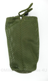 Defensie mesh opbergtas voor een bril e.d. groen - 10 x 6 x 20 cm - gebruikt - origineel