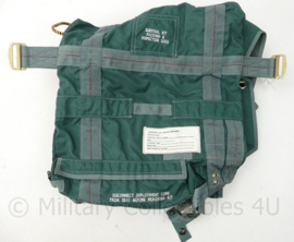 KLU en USAF Case assy Survival Kit voor piloten voor in de schietstoel  - 38 x 38 x 12½ cm - nieuw - origineel
