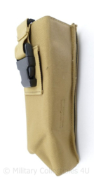 Defensie en US Army Molle coyote single magazin pouch  M4 C7 C8 - 8 x 8 x 20 cm - nieuwstaat - origineel