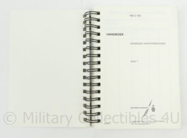 Handboek HB 5-195 Infanteriepionier - 14½ x 11 x 1½ cm - origineel