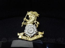 Britse leger Yorkshire regiment visor cap met insigne - maat 56 -  origineel