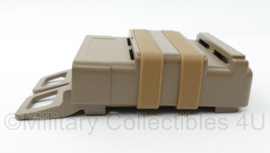 Defensie kunststof M4 C7 C8 magazijnhouder Coyote - 8 x 3,5 x 13,5 cm - nieuw - origineel