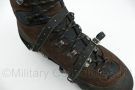 KL Landmacht en Korps Mariniers antislip en glij-ijzer klimijzers - merk DUTRACO - afmeting 15 x 7 cm - origineel