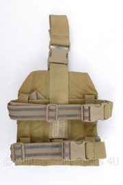 Blackhawk Leg Panel MOLLE met holster coyote - 22 x 43 cm - origineel