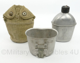 WO2 US Army veldfles set - RVS fles uit 1944, RVS beker en khaki hoes - origineel