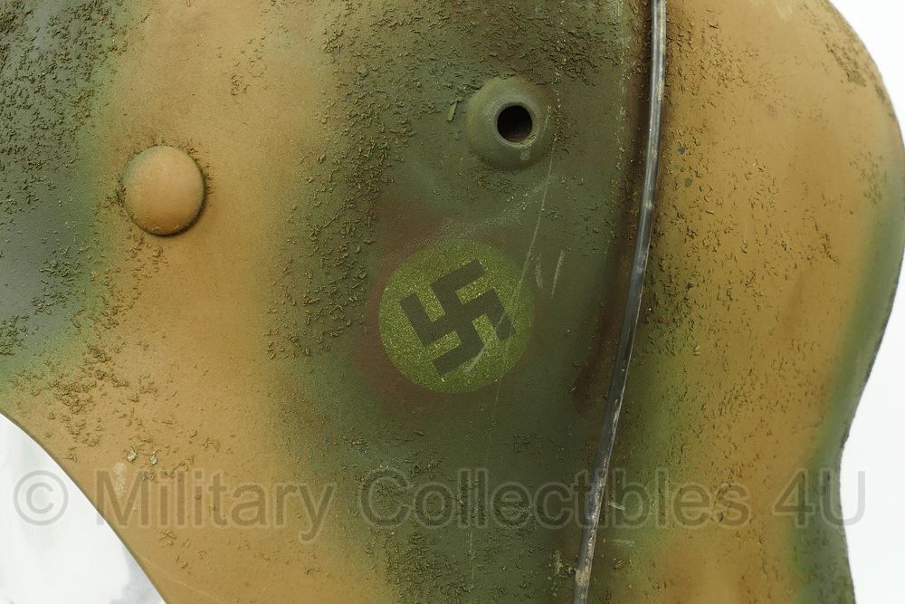 WO2 Duitse M40 Waffen SS Helm met camo  - replica