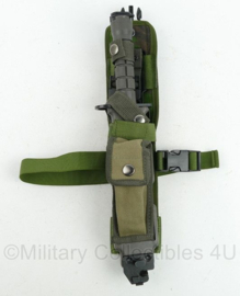 M9 Bajonet voor M4 en M16 - met Opbouwtas meshouder kl Woodland MOLLE