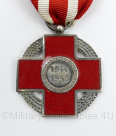 Nederlandsche Roode Kruis 1940-1945 herinneringskruis  - 9 x 4 cm - origineel