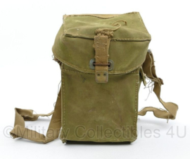 WO2 Britse leger Light II gasmaskertas met schouderriem (niet doorgebruikt! ) -  15 x 13 x 22 cm - origineel WO2