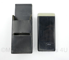 Brandweer Swissphone met lederen houder - 5,5 x 2,5 x 14,5 cm - gebruikt - origineel