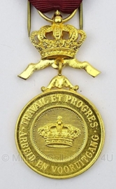 Belgische kroonorde "Arbeid en Vooruitgang" gouden medaille    - Origineel