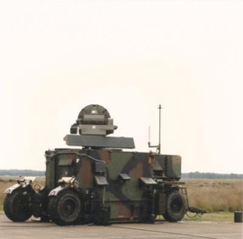 Klu Radar voertuig - Speld Signaal Flycatcher - 2,5 x 2,5 cm - origineel