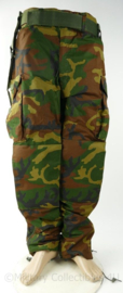 NL Marine Sniper Trouser merk Arktis C121 Korps Mariniers Woodland voor snipers SLA - maat 38/96 - nieuw - origineel