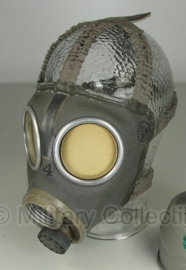 Gasmasker Zweeds M1936 gedateerd 1939 tot 1943 - ongebruikt / MET filter - origineel WO2