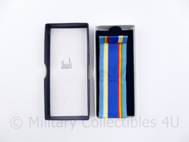 Defensie medaille doos met lint en baton voor VN Mali Medaille - 12,5 x 5,5 x 1,5 cm - origineel