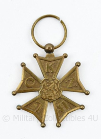 Defensie onderscheiding  vierdaagse kruis KNBLO - Koninklijke Nederlandse Bond voor Lichamelijke Opvoeding - 5 x 3,5 cm - origineel