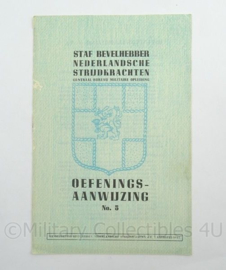 Staf Bevelhebber Nederlandsche strijdkrachten oefenings aanwijzing No5 uit 1945 - afmeting 15 x 23 cm - origineel