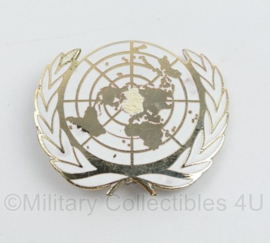 VN UN United Nations baret insigne met reparatie - 5,5 x 4,5  cm - origineel