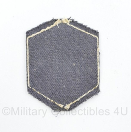 MVO Ministerie van Oorlog embleem - 7 x 5 cm - origineel