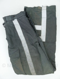Brandweer PWG Uitrukpak jas en broek met reflectie - maat Medium - gedragen - origineel