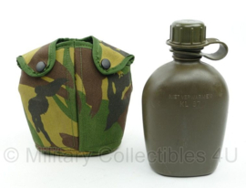 KL Veldfles met Woodland hoes - 750 ml - model voor aan de koppel met ALICE clips - origineel