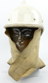 Vintage Nederlandse Brandweer helm met kam en nekflap wit - origineel