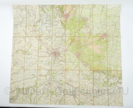 Zeldzame jaren 40 a 50 topografische kaart Amersfoort en Soesterberg met aantekeningen op vliegkamp - 81 x 75 cm - origineel