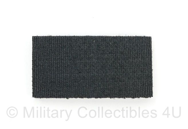 Defensie Bloedgroep embleem B negatief - afmetingen 5 x 2½ cm - origineel