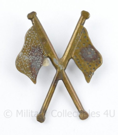 WO2 Britse Cap badge onbekend - 4 x 5 cm - origineel
