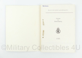 KL Nederlandse leger handboek 2-2525 Vormen en Briefwisseling - 16 x 0,5 x 22 cm - origineel