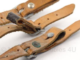 Kinriem M35, M40 of M42 helm - beste kwaliteit! - origineel net naoorlogs