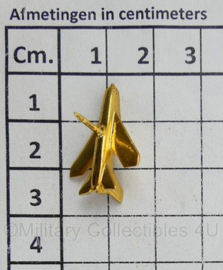 KLU Koninklijke Luchtmacht straaljager speldje - 2,5 x 1,5 cm - origineel