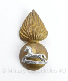 WO2 Britse 3rd King's Own Hussars cap badge - 5 x 2,5 cm - origineel