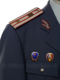 Tsjechische Politie uniform SET jas, overhemd, stropdas en pet - met originele insignes - maat small - origineel