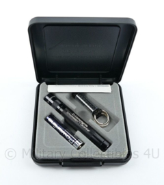 Mini Maglite Solitaire set mini zaklamp Defensie D Compagnie Schoolbataljon 7 december - NIEUW - 9 x 9 x 2 cm - origineel