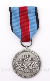 Poolse  Pro Memoria Medal WW2 honor medal- 4 x 4 cm - origineel